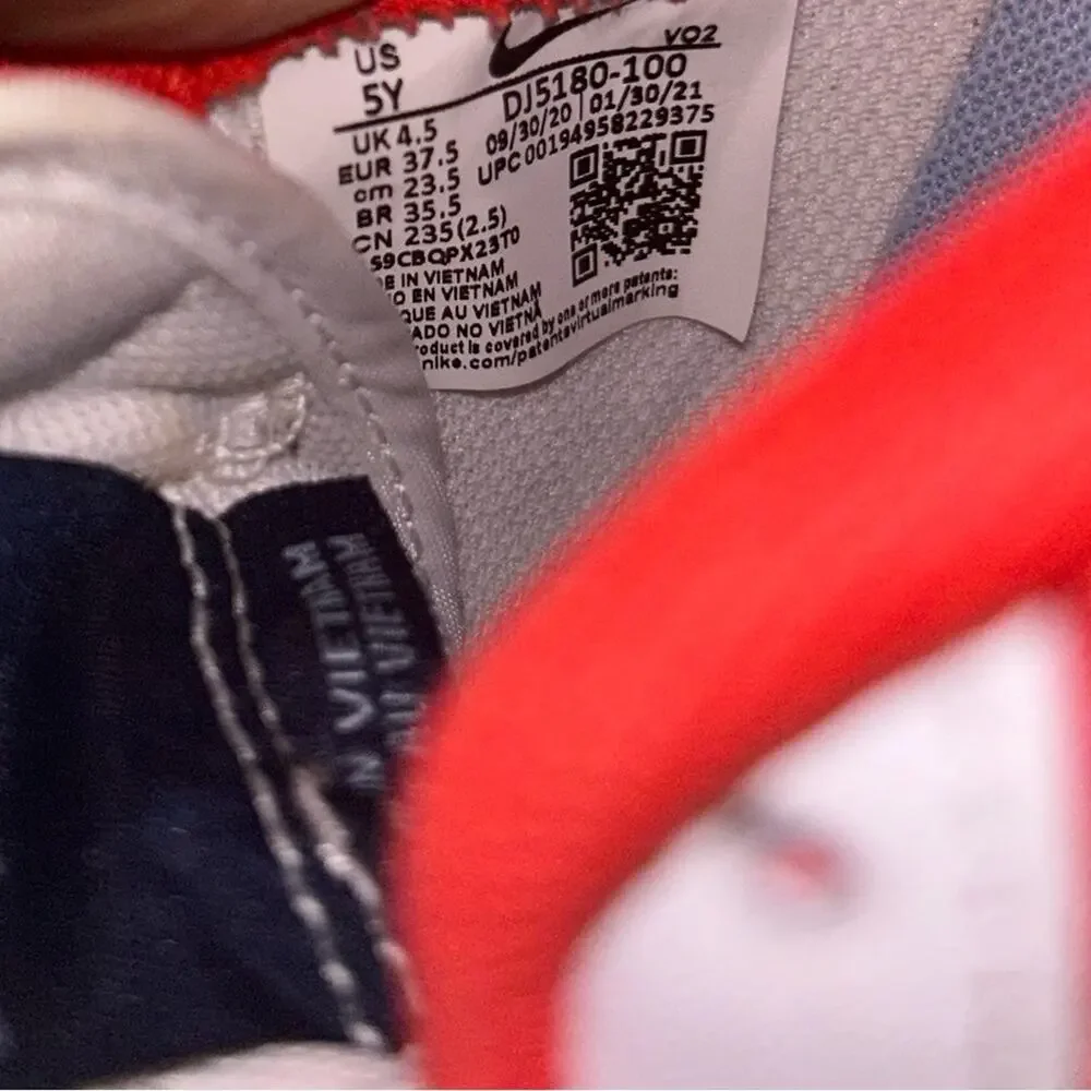 Nike Air Force 1 Low LV8 USA (GS) Size 5